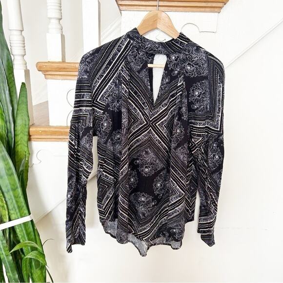 Free People Black Walking On A Dream Long Sleeve Keyhole Choker Tunic Top Sz XS - Picture 2 of 8